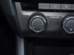 Универсал TSI230 DSG Deluxe Edition National VI 2019 года 2019 Station Wagon TSI230 DSG Deluxe Edition National VI Фото 578 из 1247