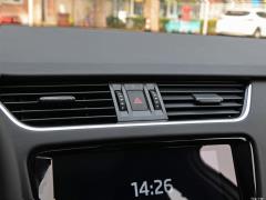 1.5L Автоматическая версия Smart Travel Deluxe Edition 2020 г. 2020 1.5L Automatic Smart Travel Deluxe Edition Фото 523 из 1247