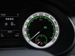 1.5L Автоматическая версия Smart Travel Deluxe Edition 2020 г. 2020 1.5L Automatic Smart Travel Deluxe Edition Фото 518 из 1247