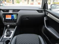 1.5L Автоматическая версия Smart Travel Deluxe Edition 2020 г. 2020 1.5L Automatic Smart Travel Deluxe Edition Фото 502 из 1247
