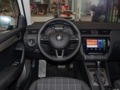 2020 1.5L Автоматическая версия Smart Travel Comfort Edition 2020 1.5L Automatic Smart Travel Comfort Edition Фото 452 из 1247