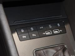 Универсал 2019 TSI280 DSG Флагманское издание National VI 2019 Station Wagon TSI280 DSG Flagship Edition National VI Фото 29 из 69