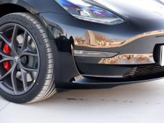 2021 Performance высокопроизводительная полноприводная версия 2021 Performance high-performance all-wheel drive version Фото 16 из 62