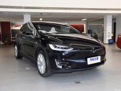 Фото Tesla Model X 