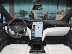 Фото Tesla Model X 