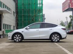 Фото Tesla Model Y 