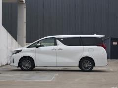 Фото Toyota Alphard (H30)