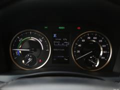 Двухдвигательный двигатель 2,5 л Deluxe Edition 2020 г. 2020 Dual Engine 2.5L Deluxe Edition Фото 17 из 135