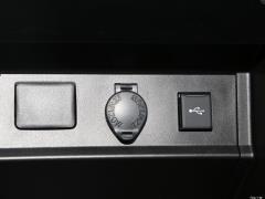 Двухдвигательный двигатель 2,5 л Deluxe Edition 2020 г. 2020 Dual Engine 2.5L Deluxe Edition Фото 78 из 135