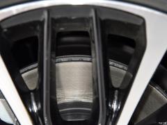 Фейслифтинг 2019 года с двумя двигателями 2.5HS Fengshang версия 2019 facelift dual engine 2.5HS Fengshang version Фото 68 из 90