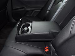 2019 фейслифтинг 2.0G deluxe version 2019 facelift 2.0G deluxe version Фото 740 из 808