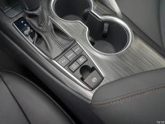 2021 Double Engine 2.5HGVP Ведущее издание 2021 Double Engine 2.5HGVP Leading Edition Фото 164 из 808
