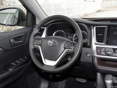2021 2.0T 4WD Premium Edition 7-местный 2021 2.0T 4WD Premium Edition 7-seater Фото 61 из 220