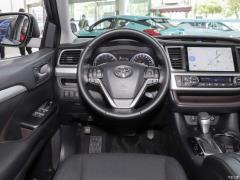 Фото Toyota Highlander (XU70)