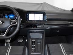 Фото Volkswagen Golf (Mk8)