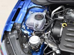 2019 Plus 1.5L Автоматическая цветная технология Edition 2019 Plus 1.5L Automatic Colorful Technology Edition Фото 11 из 70