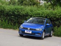 2019 Plus 1.5L Автоматическая цветная технология Edition 2019 Plus 1.5L Automatic Colorful Technology Edition Фото 8 из 70