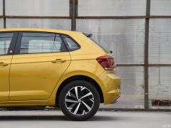 2019 Plus 1,5-литровый автомат Beats Trendy Cool Edition 2019 Plus 1.5L Automatic Beats Trendy Cool Edition Фото 52 из 185