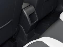 2019 Plus 1,5-литровый автомат Beats Trendy Cool Edition 2019 Plus 1.5L Automatic Beats Trendy Cool Edition Фото 253 из 425