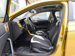 2019 Plus 1,5-литровый автомат Beats Trendy Cool Edition 2019 Plus 1.5L Automatic Beats Trendy Cool Edition Фото 234 из 425