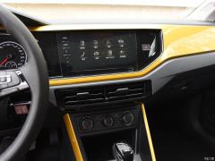 2019 Plus 1,5-литровый автомат Beats Trendy Cool Edition 2019 Plus 1.5L Automatic Beats Trendy Cool Edition Фото 33 из 425