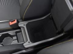 2019 Plus 1,5-литровый автомат Beats Trendy Cool Edition 2019 Plus 1.5L Automatic Beats Trendy Cool Edition Фото 246 из 425