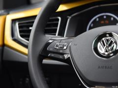 2019 Plus 1,5-литровый автомат Beats Trendy Cool Edition 2019 Plus 1.5L Automatic Beats Trendy Cool Edition Фото 28 из 425