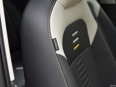 2019 Plus 1,5-литровый автомат Beats Trendy Cool Edition 2019 Plus 1.5L Automatic Beats Trendy Cool Edition Фото 263 из 425