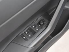 2019 Plus 1.5L Автоматическая цветная технология Edition 2019 Plus 1.5L Automatic Colorful Technology Edition Фото 388 из 425