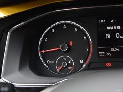 2019 Plus 1,5-литровый автомат Beats Trendy Cool Edition 2019 Plus 1.5L Automatic Beats Trendy Cool Edition Фото 11 из 425