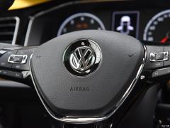 2019 Plus 1,5-литровый автомат Beats Trendy Cool Edition 2019 Plus 1.5L Automatic Beats Trendy Cool Edition Фото 29 из 425