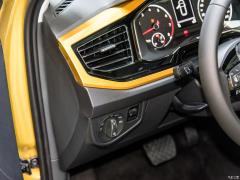2019 Plus 1,5-литровый автомат Beats Trendy Cool Edition 2019 Plus 1.5L Automatic Beats Trendy Cool Edition Фото 79 из 425