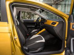 2019 Plus 1,5-литровый автомат Beats Trendy Cool Edition 2019 Plus 1.5L Automatic Beats Trendy Cool Edition Фото 298 из 425