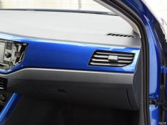 2019 Plus 1.5L Автоматическая цветная технология Edition 2019 Plus 1.5L Automatic Colorful Technology Edition Фото 230 из 425