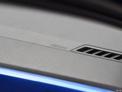 2019 Plus 1.5L Автоматическая цветная технология Edition 2019 Plus 1.5L Automatic Colorful Technology Edition Фото 231 из 425