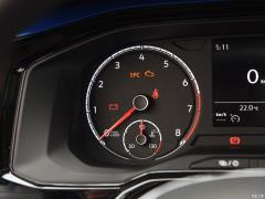 2019 Plus 1.5L Автоматическая цветная технология Edition 2019 Plus 1.5L Automatic Colorful Technology Edition Фото 184 из 425