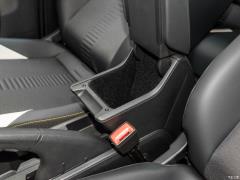 2019 Plus 1,5-литровый автомат Beats Trendy Cool Edition 2019 Plus 1.5L Automatic Beats Trendy Cool Edition Фото 285 из 425