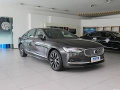 Фото Volvo S90 
