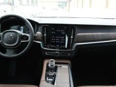 Фото Volvo S90 