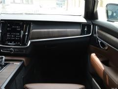 Фото Volvo S90 