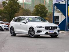 Фото Volvo V60 