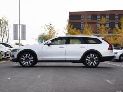 Фото Volvo V90 