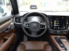 Фото Volvo V90 