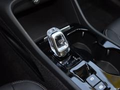2021 T4 4WD Чжиюань Deluxe Edition 2021 T4 4WD Zhiyuan Deluxe Edition Фото 195 из 436